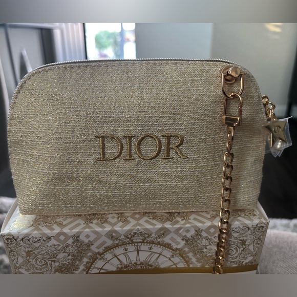 Brand New Dior 2024 Holiday Cosmetic Pouch Bag with Crossbody Chain - Picture 12 of 14